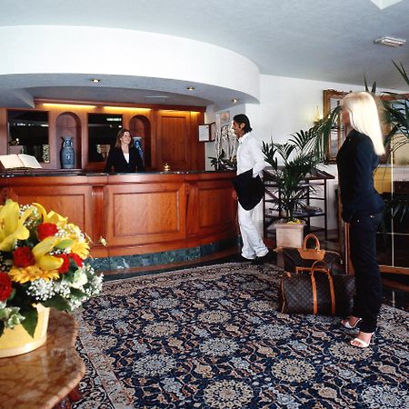 Hotel Savoy Palace Gardone Riviera Esterno foto