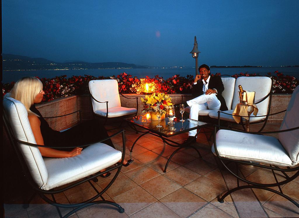 Hotel Savoy Palace Gardone Riviera Esterno foto