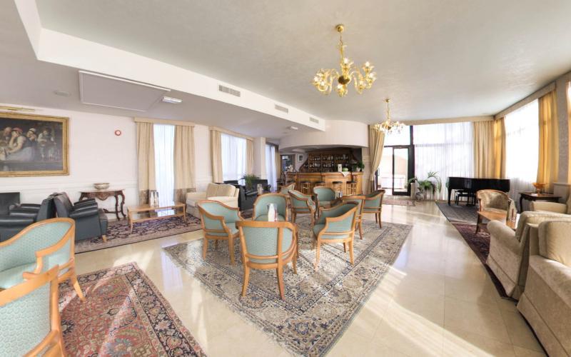 Hotel Savoy Palace Gardone Riviera Esterno foto