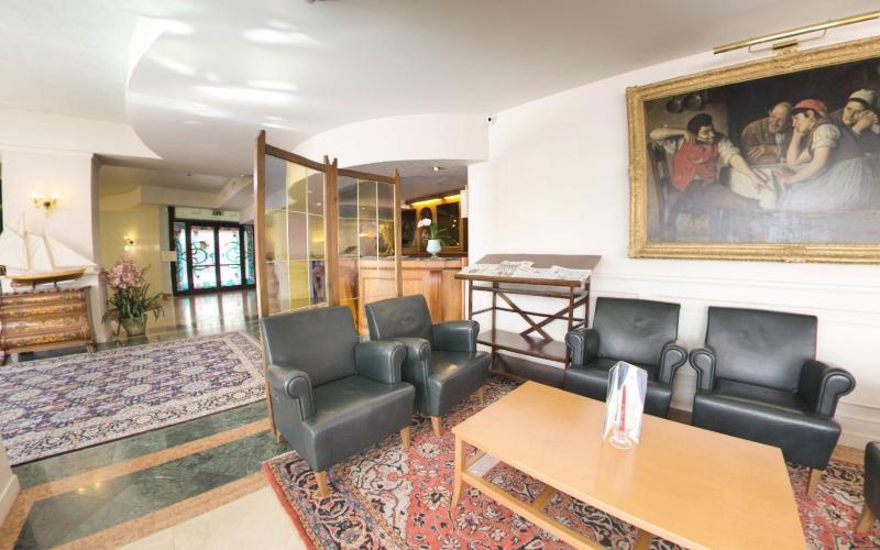 Hotel Savoy Palace Gardone Riviera Esterno foto