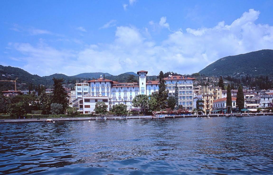 Hotel Savoy Palace Gardone Riviera Esterno foto