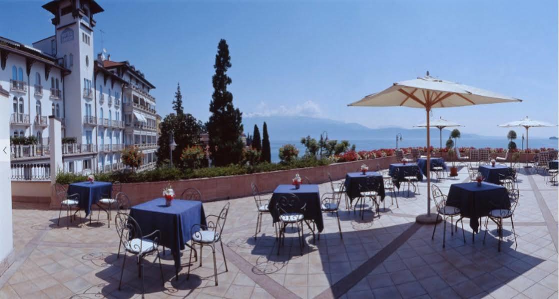 Hotel Savoy Palace Gardone Riviera Esterno foto