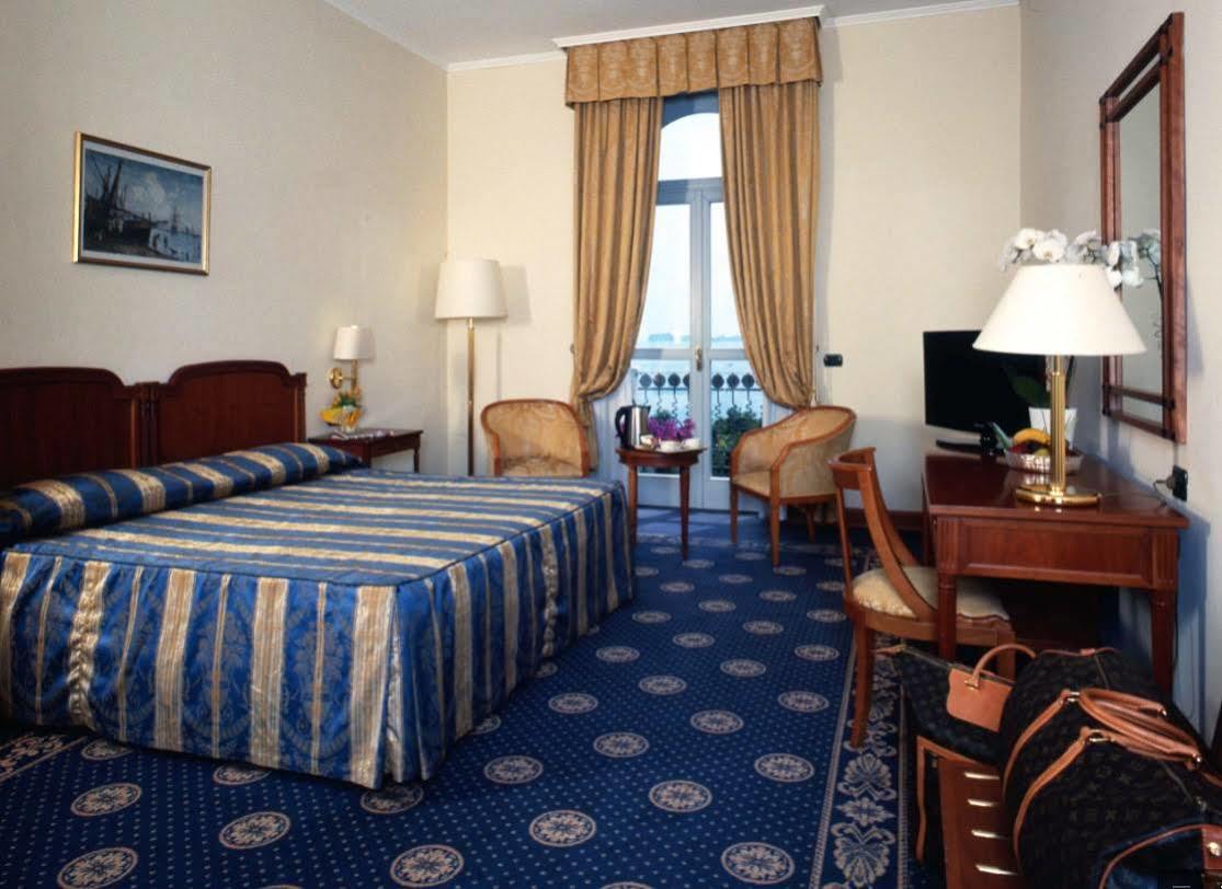 Hotel Savoy Palace Gardone Riviera Esterno foto
