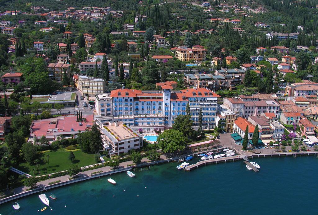 Hotel Savoy Palace Gardone Riviera Esterno foto