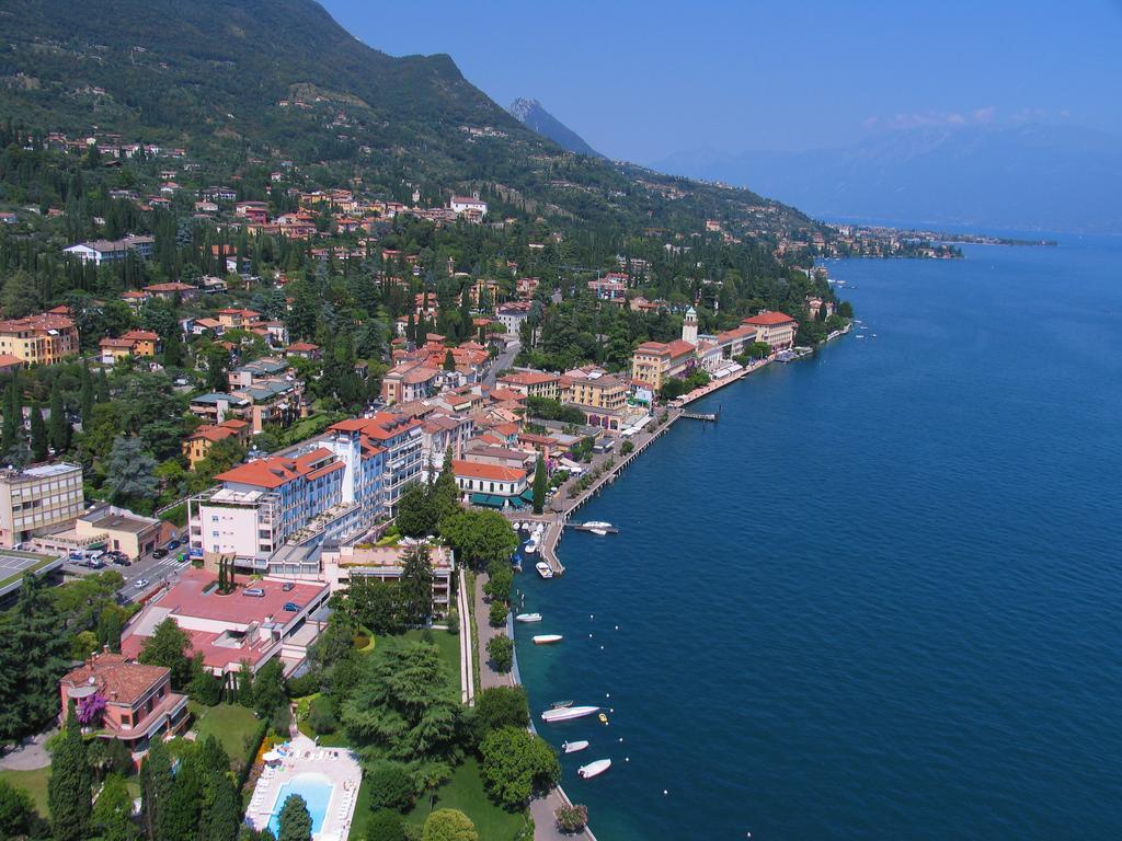 Hotel Savoy Palace Gardone Riviera Esterno foto