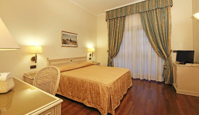 Hotel Savoy Palace Gardone Riviera Esterno foto